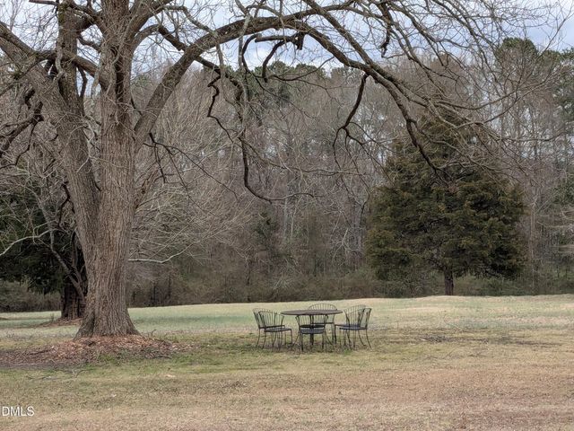 301 W Thorndale Drive, Oxford, NC 27565