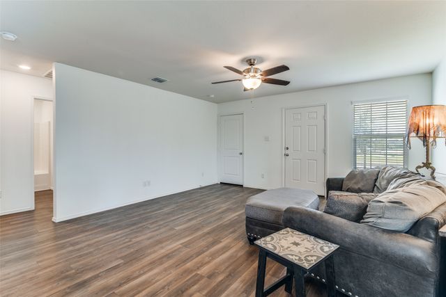 4110 Wintergreen Drive, Forney, TX 75126