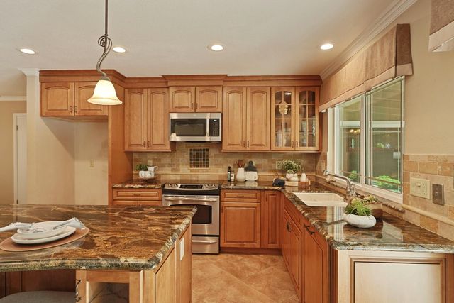 3600 Coye Oak Dr, Modesto, CA 95355