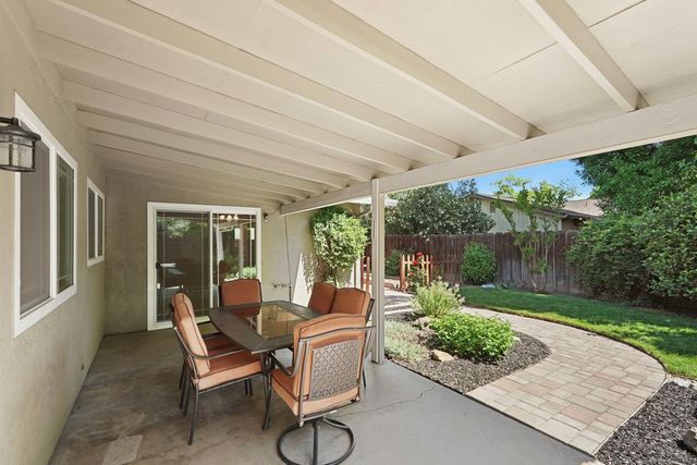 3600 Coye Oak Dr, Modesto, CA 95355