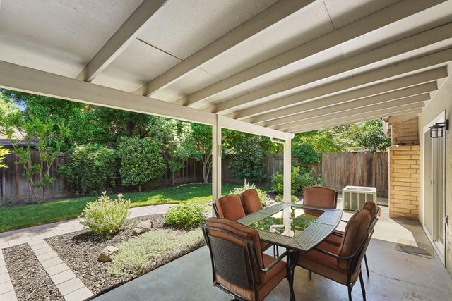 3600 Coye Oak Dr, Modesto, CA 95355