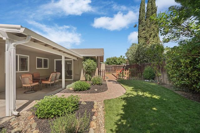 3600 Coye Oak Dr, Modesto, CA 95355