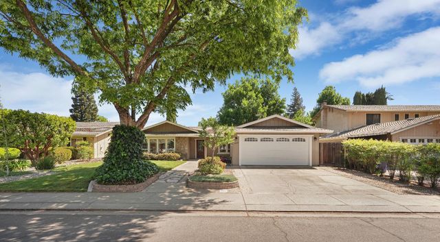 3600 Coye Oak Dr, Modesto, CA 95355