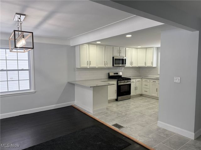 3623 Stoer Road, Shaker Heights, OH 44122