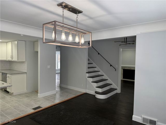 3623 Stoer Road, Shaker Heights, OH 44122