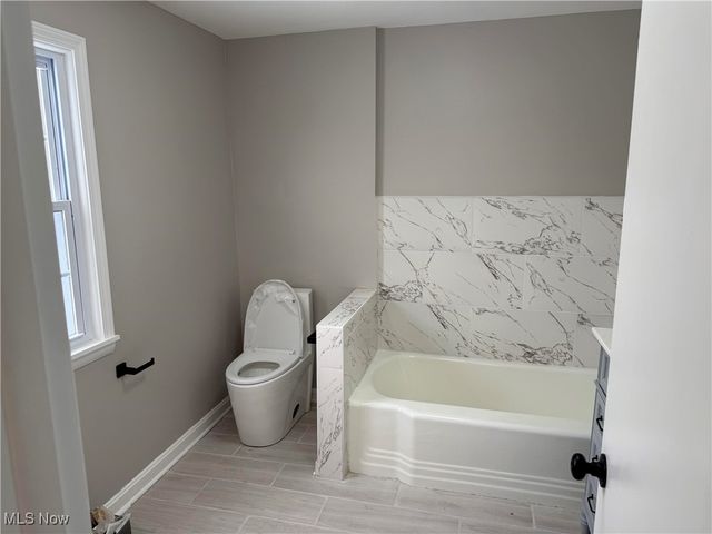 3623 Stoer Road, Shaker Heights, OH 44122