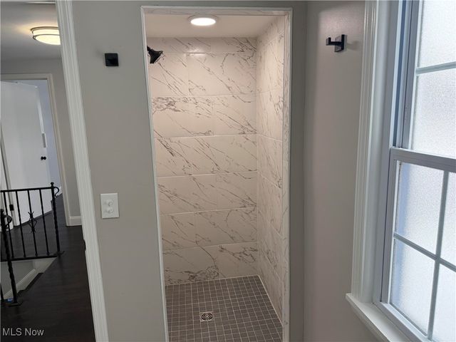 3623 Stoer Road, Shaker Heights, OH 44122