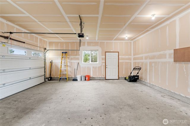 329 Cockle Street SW, Ocean Shores, WA 98569