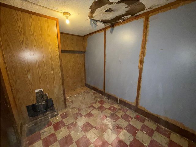 703 E 4th Street, Ottawa, KS 66067