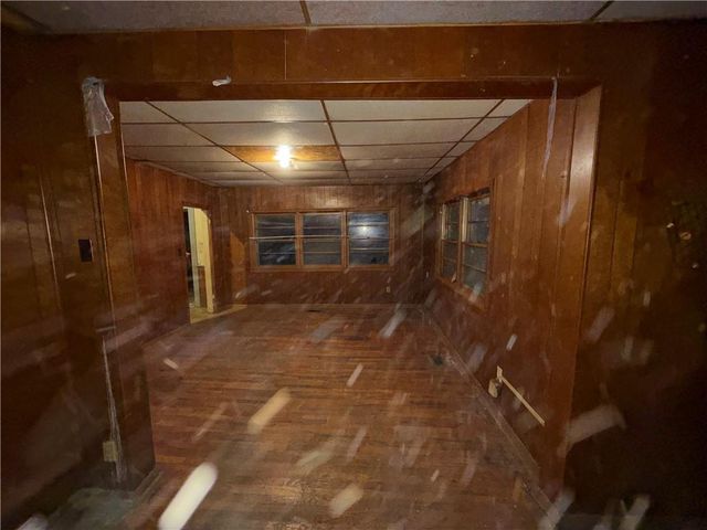 703 E 4th Street, Ottawa, KS 66067