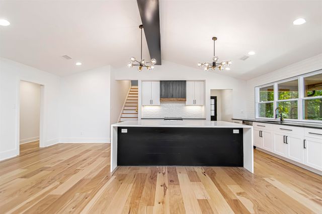 11196 Hinds, Benton, AR 72019