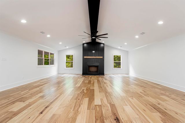 11196 Hinds, Benton, AR 72019