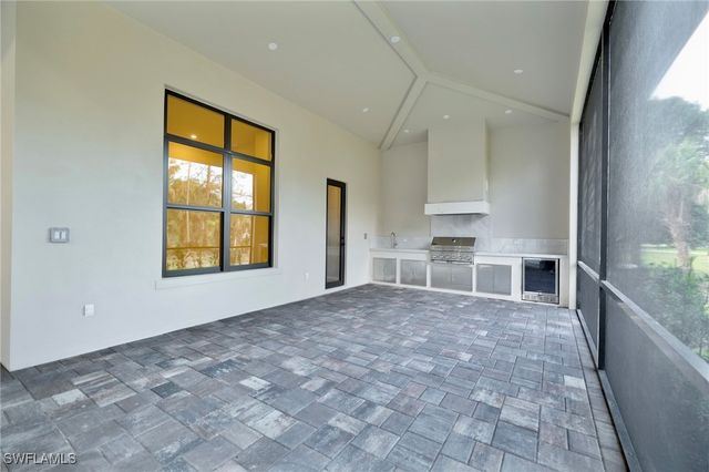 538 13th ST SW, Naples, FL 34117