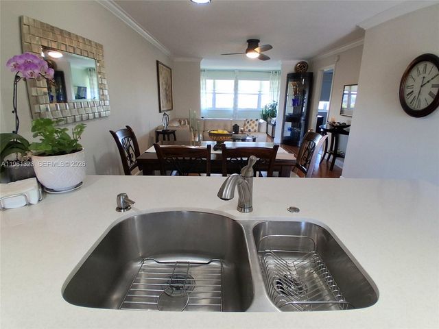 2635 NW 104th Avenue 402, Sunrise, FL 33322