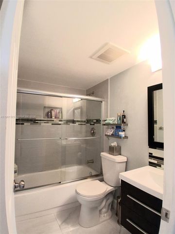 2635 NW 104th Avenue 402, Sunrise, FL 33322