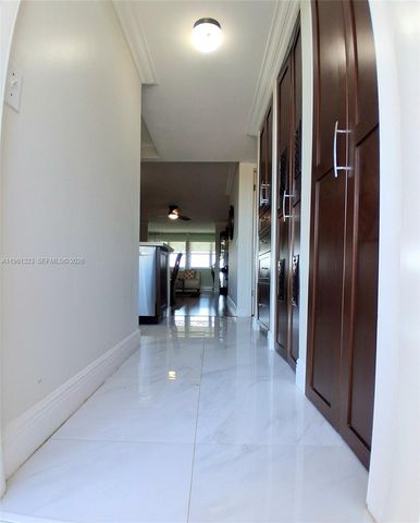 2635 NW 104th Avenue 402, Sunrise, FL 33322