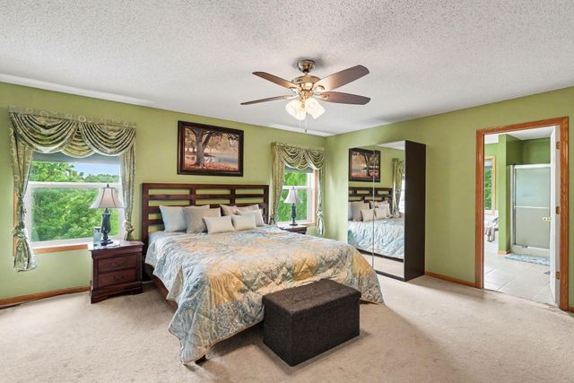 6452 Pheasant Hills Drive, Hugo, MN 55038
