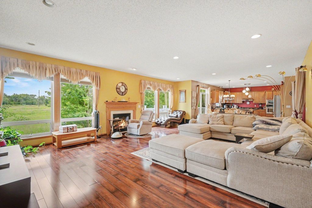 6452 Pheasant Hills Drive, Hugo, MN 55038 — photo 4