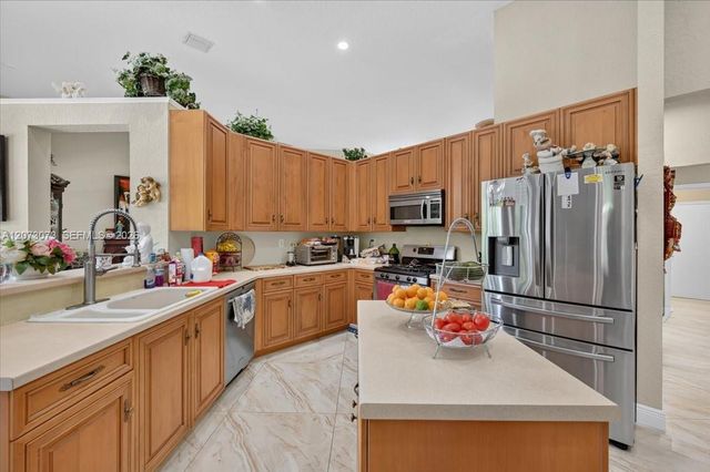 13845 NW 20th Street, Pembroke Pines, FL 33028