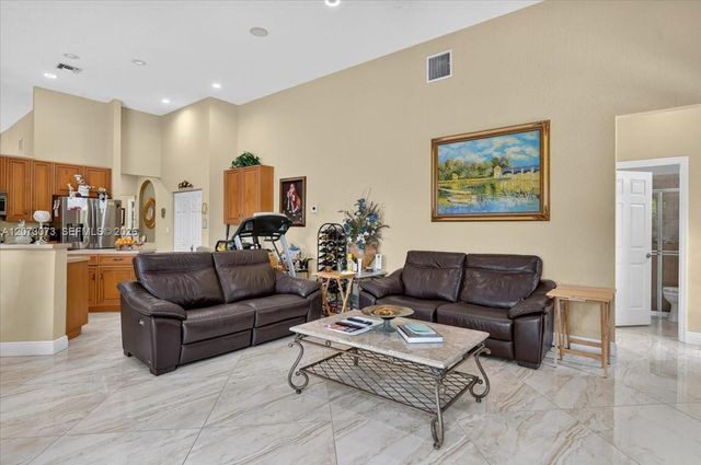 13845 NW 20th Street, Pembroke Pines, FL 33028