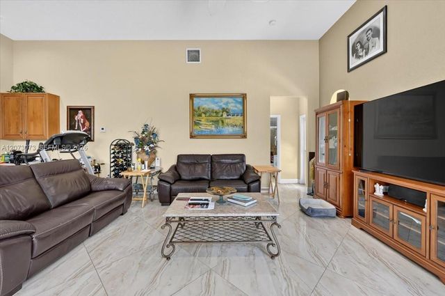 13845 NW 20th Street, Pembroke Pines, FL 33028