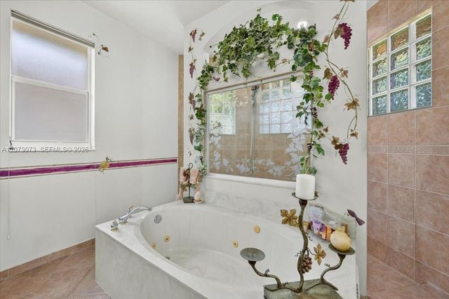 13845 NW 20th Street, Pembroke Pines, FL 33028