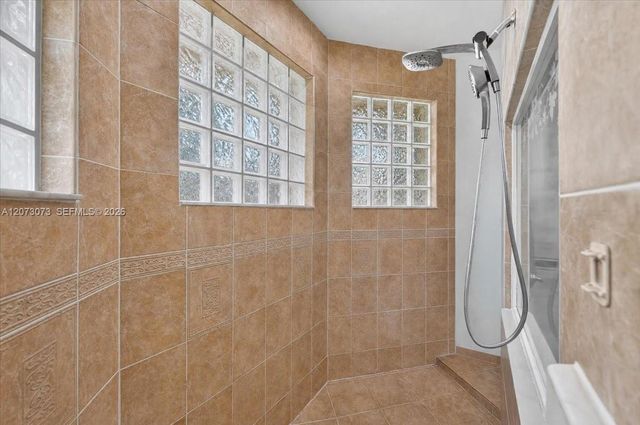 13845 NW 20th Street, Pembroke Pines, FL 33028