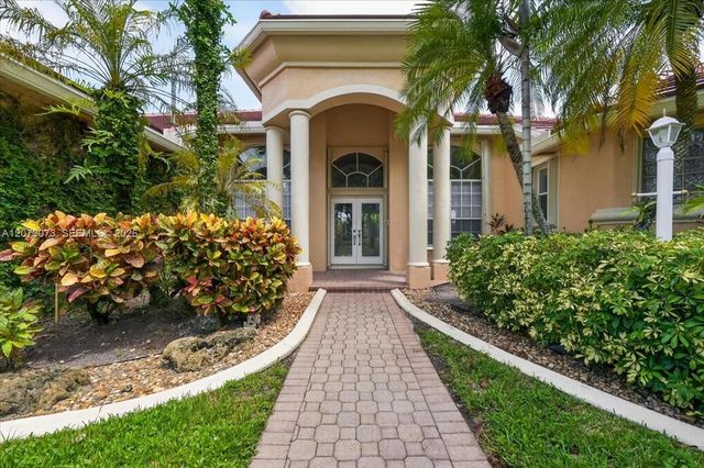 13845 NW 20th Street, Pembroke Pines, FL 33028