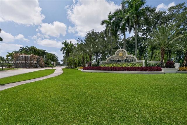 13845 NW 20th Street, Pembroke Pines, FL 33028