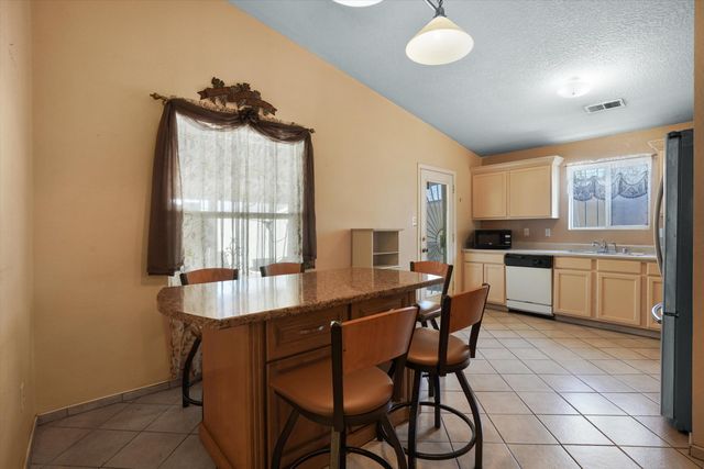 7401 Rainmaker Road SW, Albuquerque, NM 87121