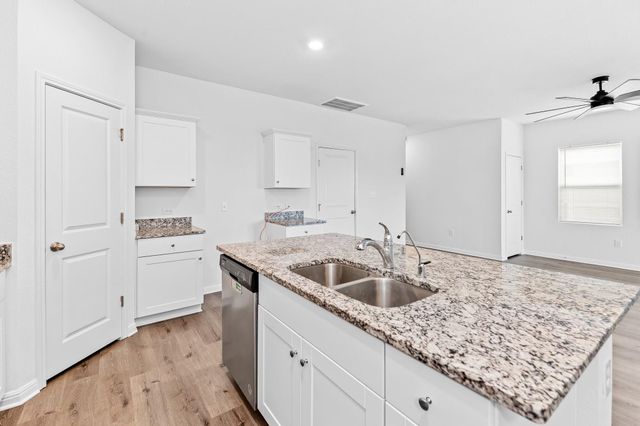 224 Night Riders WAY, Jarrell, TX 76537