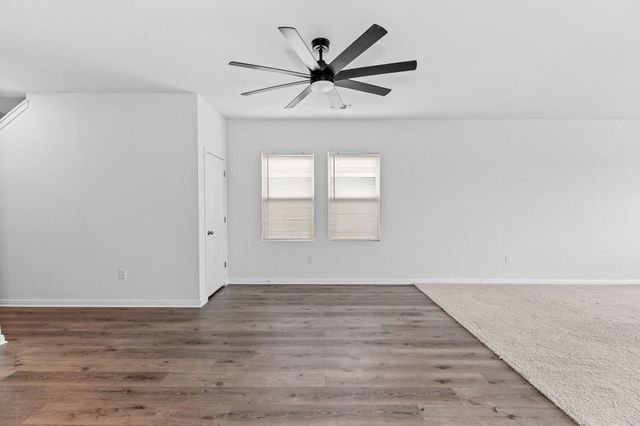 224 Night Riders WAY, Jarrell, TX 76537