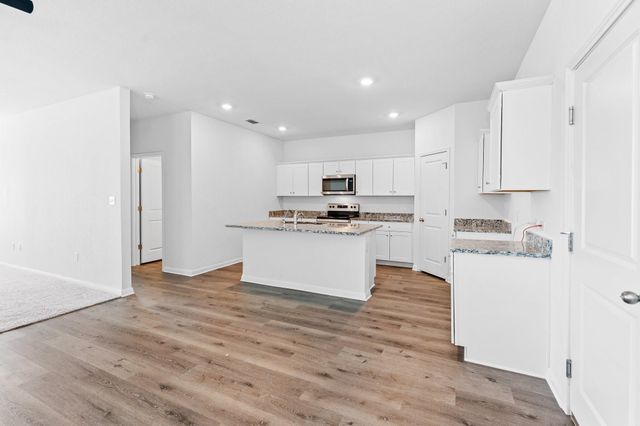 224 Night Riders WAY, Jarrell, TX 76537