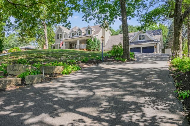 20590 Linden Road, Deephaven, MN 55331