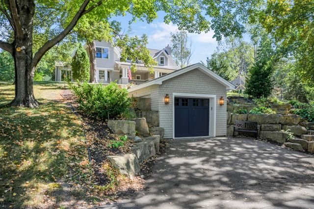 20590 Linden Road, Deephaven, MN 55331