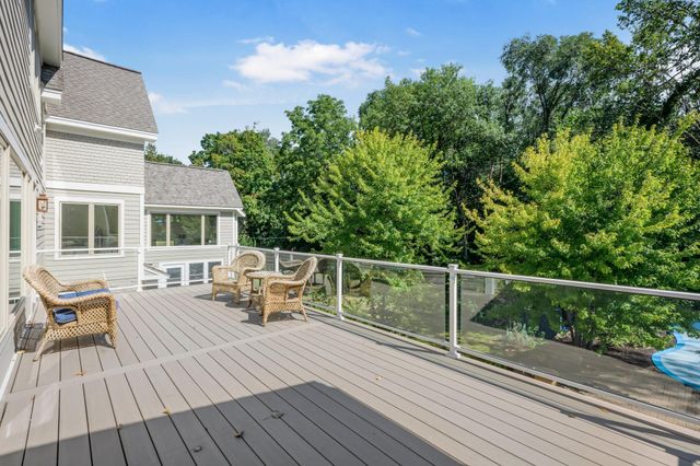 20590 Linden Road, Deephaven, MN 55331