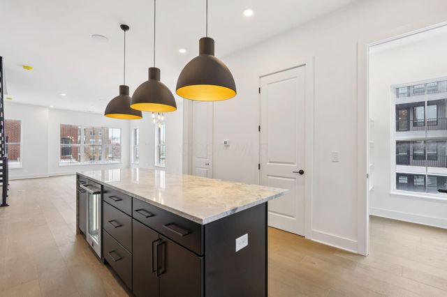 286 Dickenson Street, Columbus, OH 43215