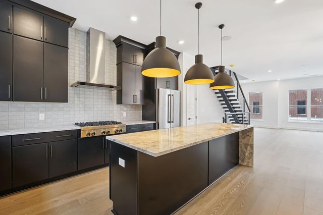 286 Dickenson Street, Columbus, OH 43215