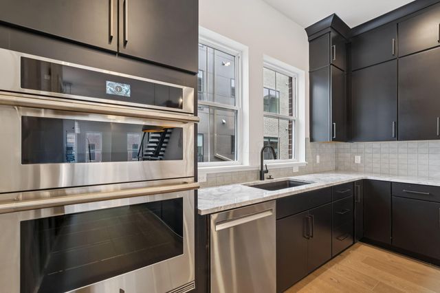 286 Dickenson Street, Columbus, OH 43215