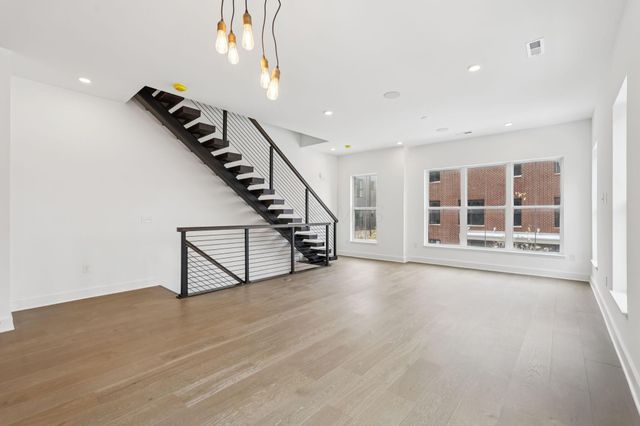 286 Dickenson Street, Columbus, OH 43215