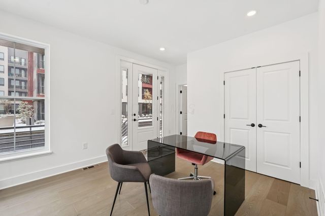 286 Dickenson Street, Columbus, OH 43215