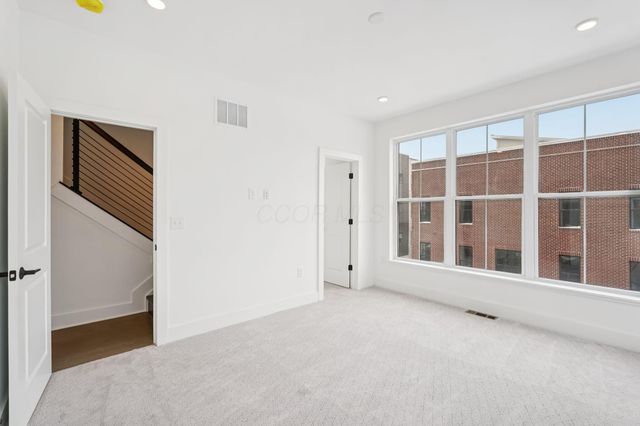 286 Dickenson Street, Columbus, OH 43215