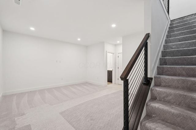 286 Dickenson Street, Columbus, OH 43215