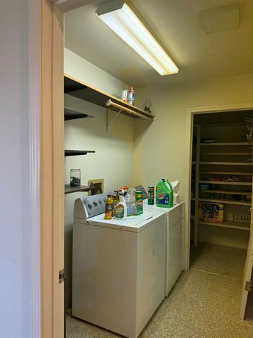 18060 Burgen Dr, Applegate, CA 95703