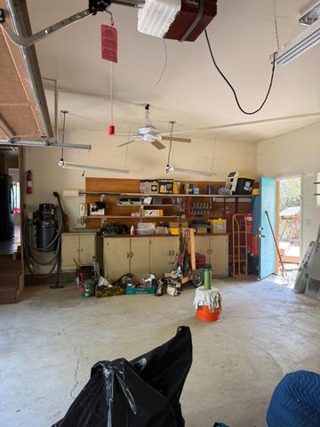 18060 Burgen Dr, Applegate, CA 95703