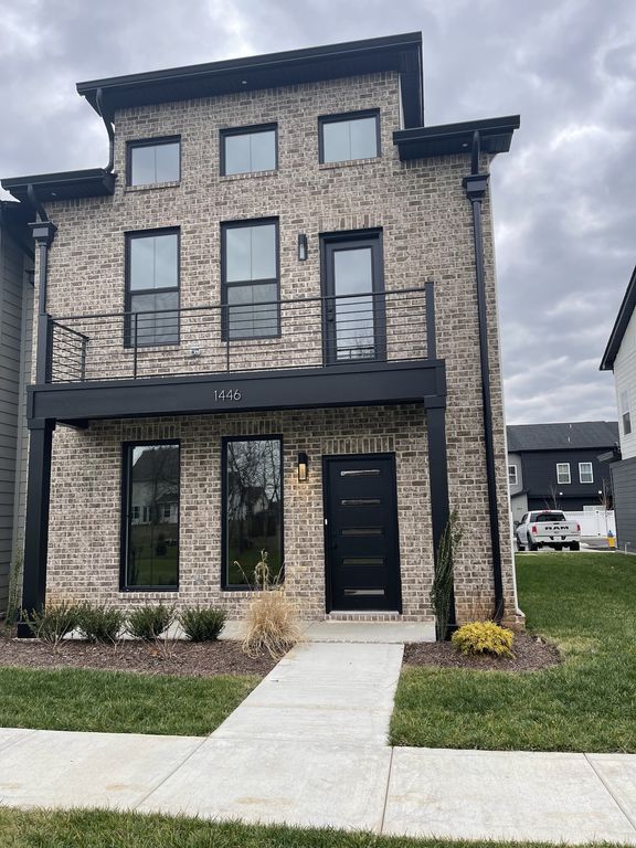 1446 Rebecca Johns Dr, Murfreesboro, TN 37128
