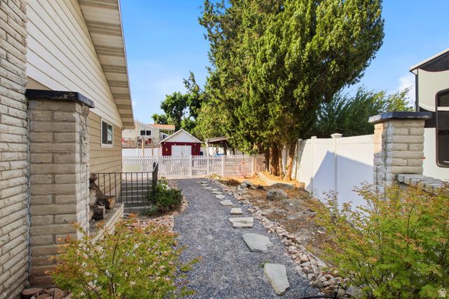 2551 W LOLENE CIR, Taylorsville, UT 84129