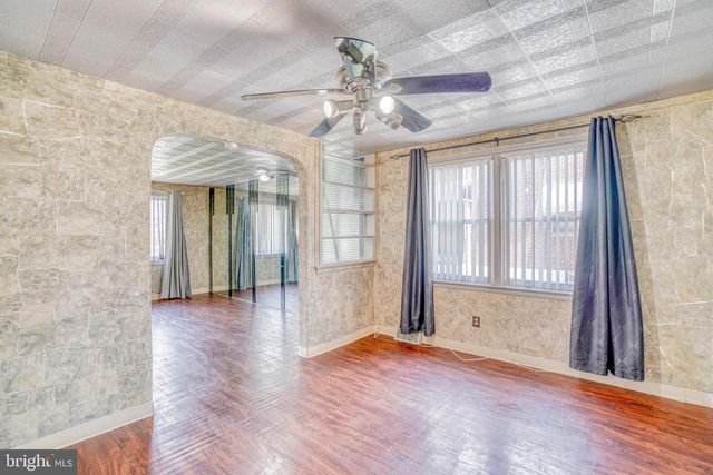 329 LAUREL RD, Sharon Hill, PA 19079