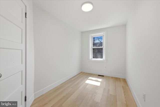 422 DARBY TER, Darby, PA 19023