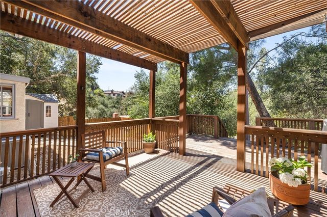 20914 Pilar Road, Woodland Hills, CA 91364